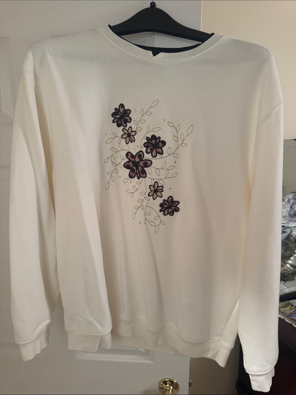 Cream Floral Embroidered Crewneck Sweatshirt
